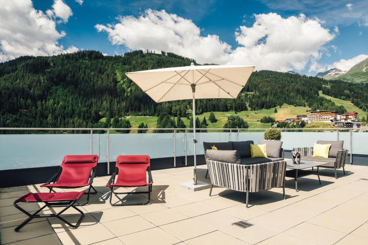 Schneeweiss Lifestyle - Apartments - Living Serfaus Εξωτερικό φωτογραφία