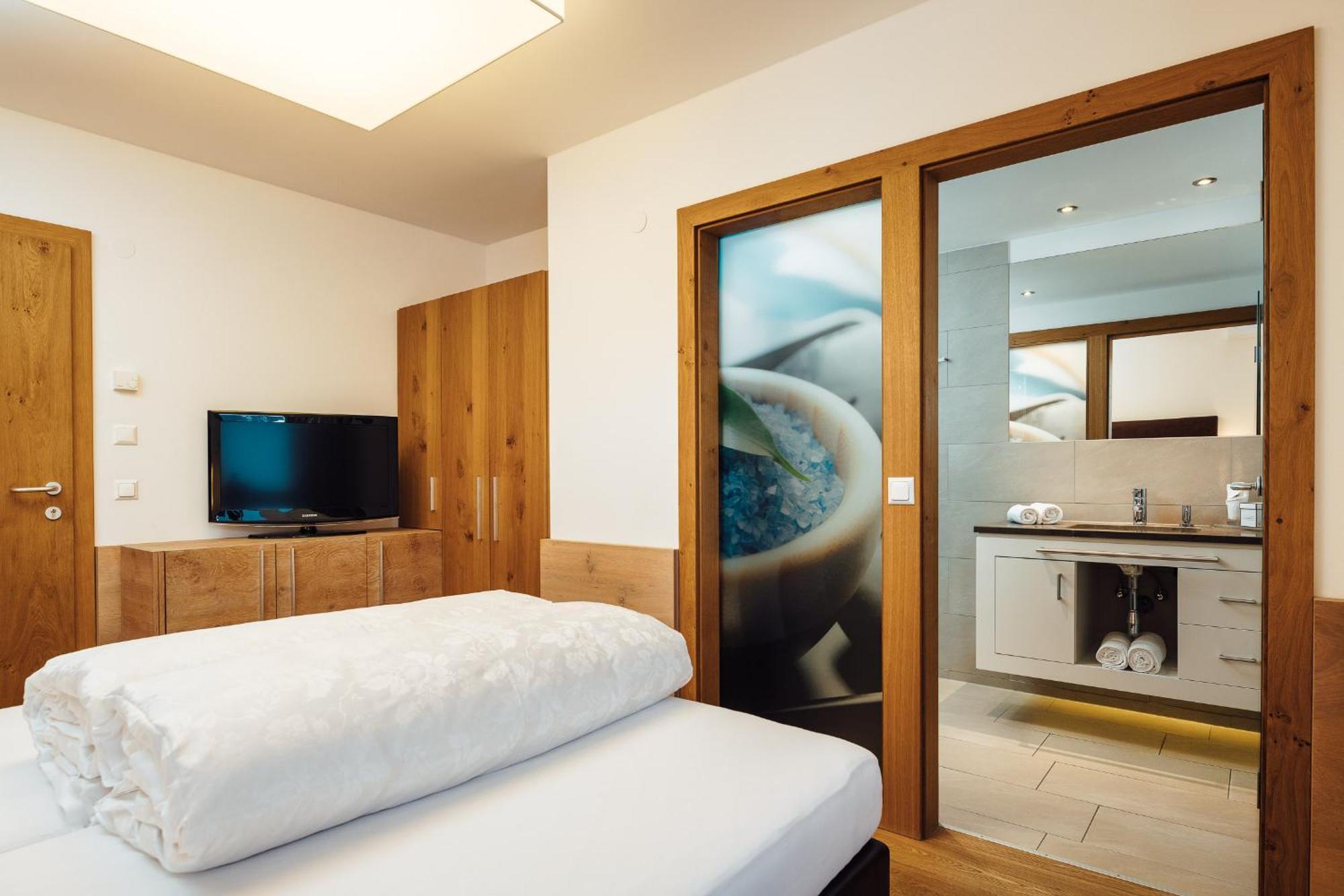 Schneeweiss Lifestyle - Apartments - Living Serfaus Δωμάτιο φωτογραφία