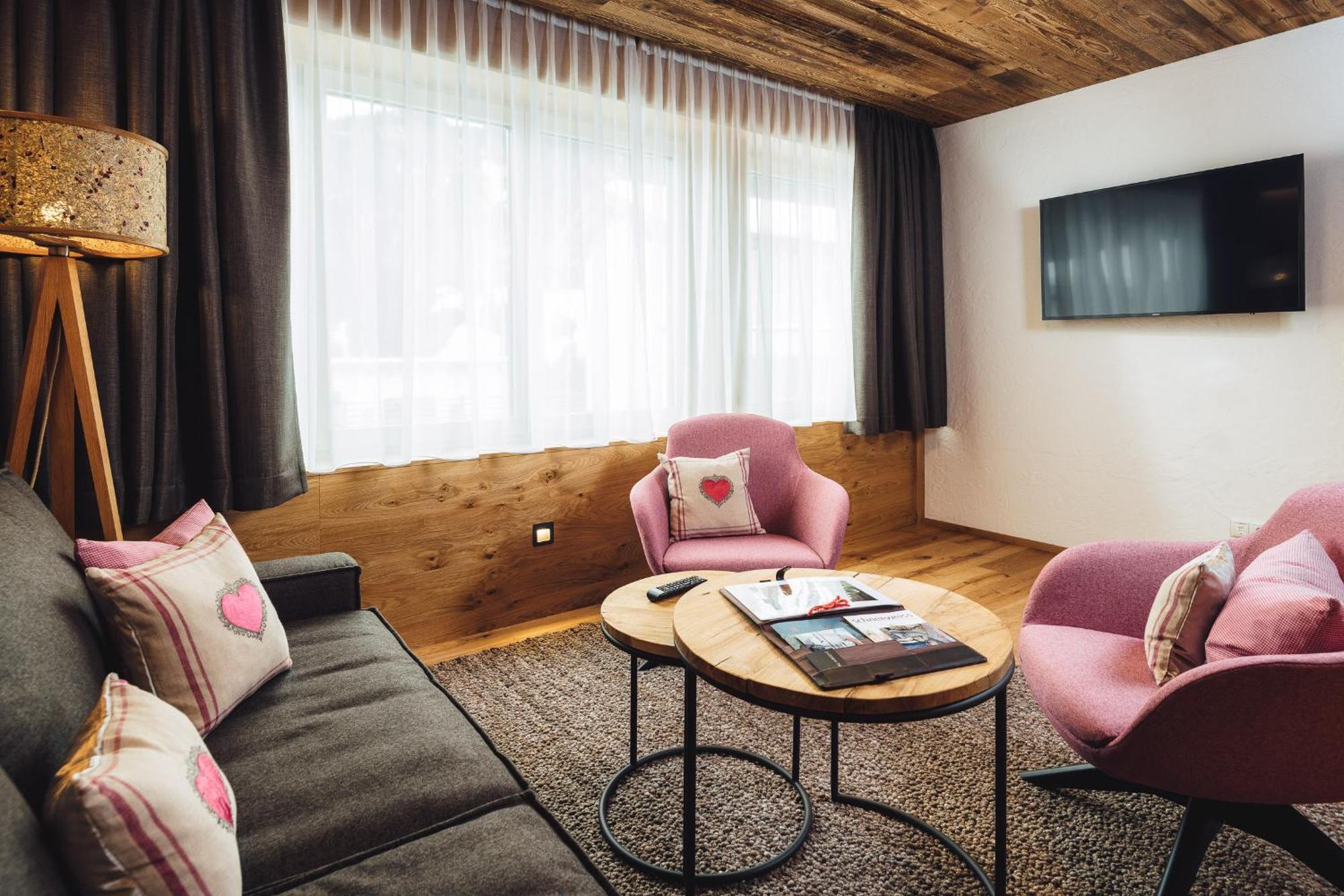 Schneeweiss Lifestyle - Apartments - Living Serfaus Δωμάτιο φωτογραφία